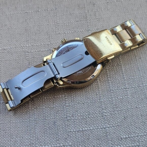 Guess Women Wristwatch Crystals Accent Bezel Gold Tone Multi Function Watch - Picture 9 of 12